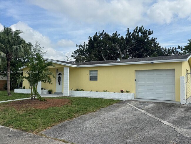 Building Photo - 1830 NW 61st Ave