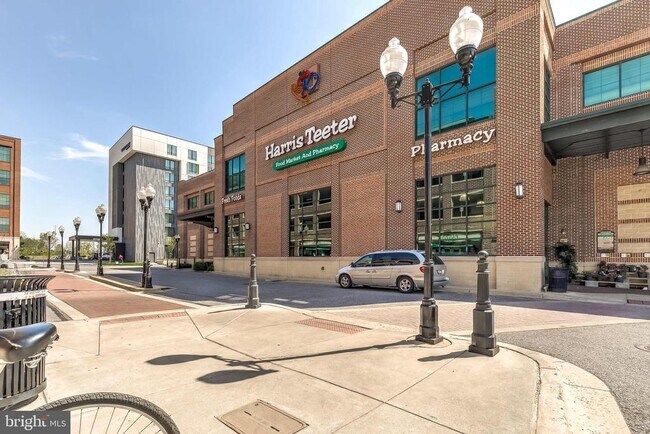 Building Photo - 1200 Steuart St
