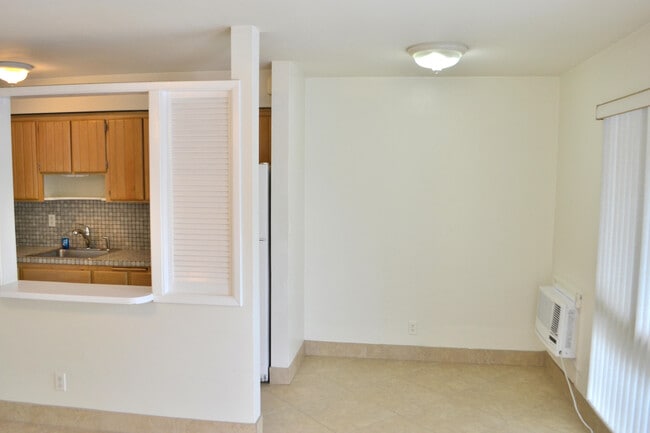 Building Photo - 4209 NE 21st Ave