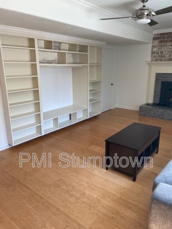 Building Photo - 11095 SE 92nd Ct