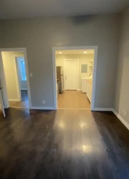 Building Photo - 820 S Hackley St