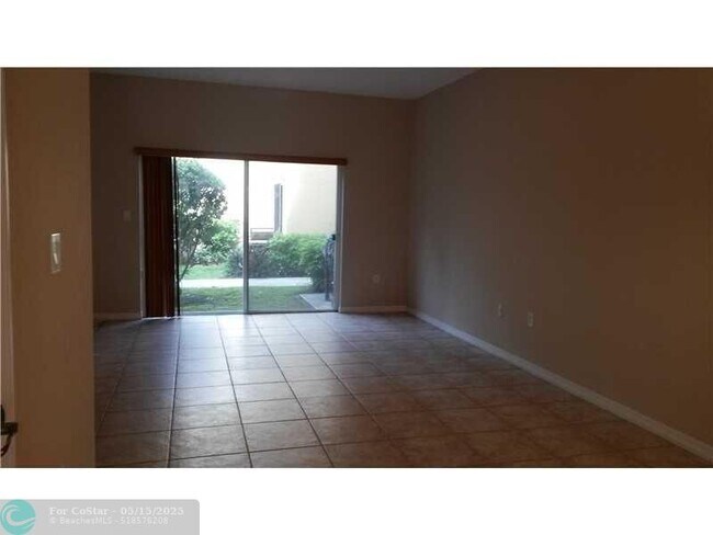Building Photo - 4944 SW 140th Terrace