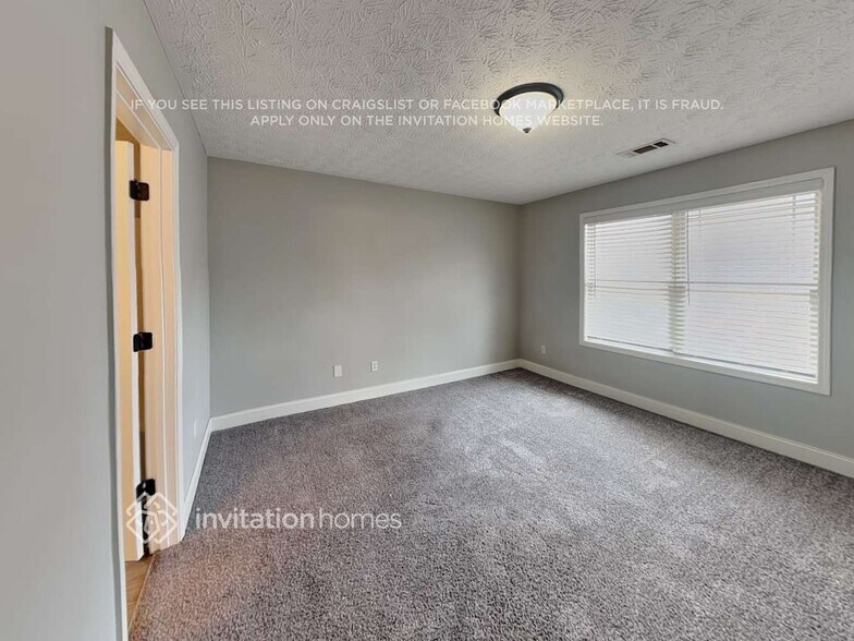 Building Photo - 113 Daisy Cir