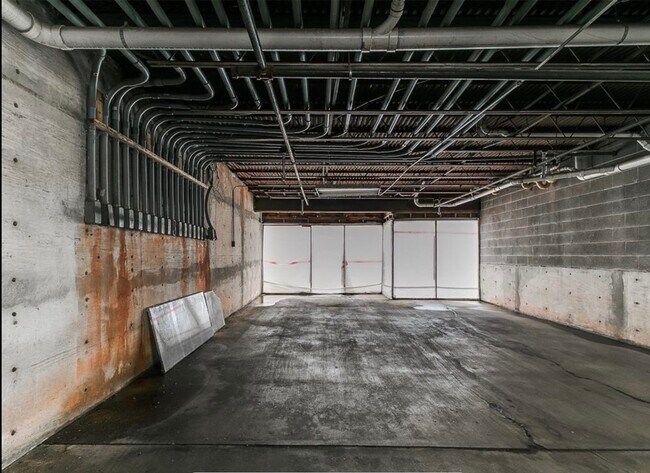 Building Photo - 931 NW 7th St