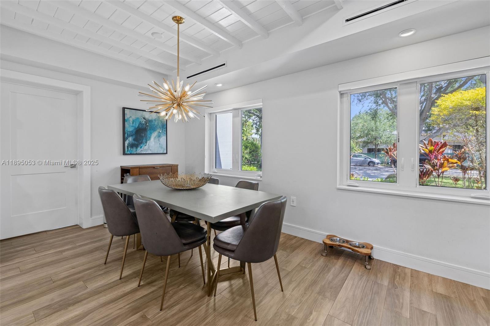 Building Photo - 90 NE 106th St