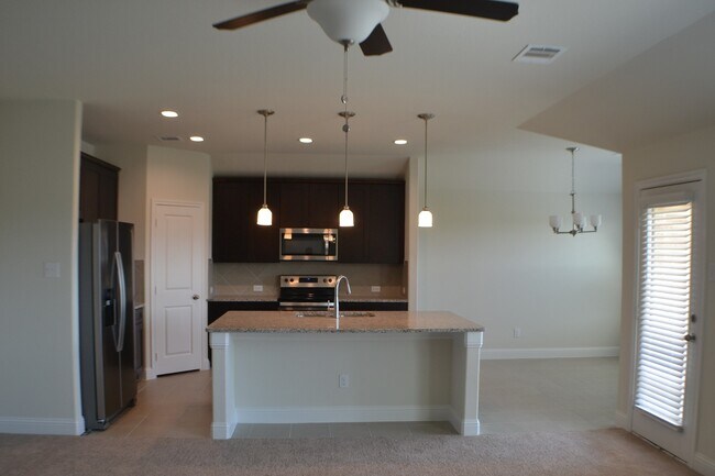 Building Photo - New Built House For Lease in Venus