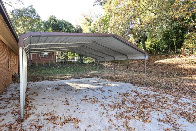 Building Photo - 937 Green Cir Dr