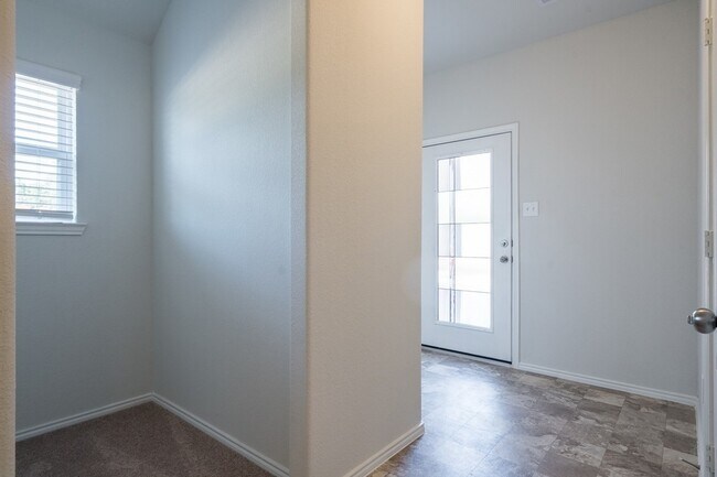 Building Photo - 40354 Bay Warbler Wy