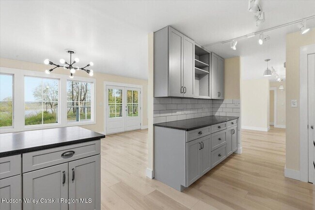 Building Photo - 5265 NY-9G