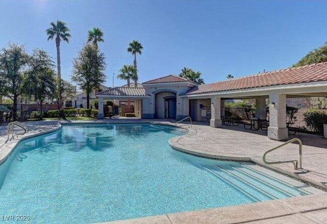 Building Photo - 885 Veranda View Ave