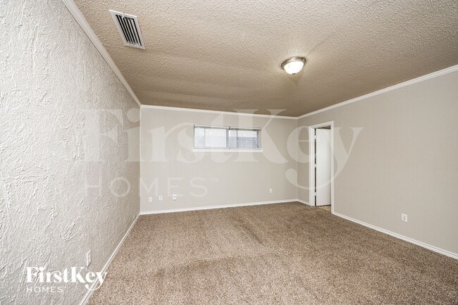 Building Photo - 2912 Yorktown Rd