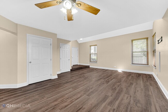 Building Photo - 532 Heritage Dr