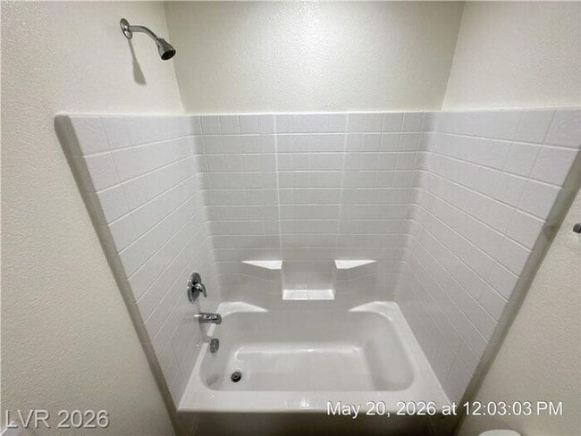 Building Photo - Beautiful Townhome with Quartz Counters & Private Setting in Southwest Las Vegas