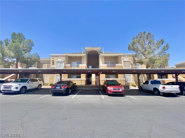 Building Photo - 8070 W Russell Rd