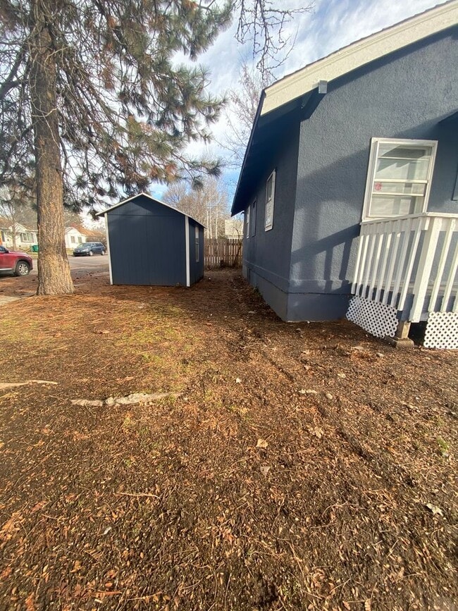 Building Photo - 3 Bedroom 1 Bath Home