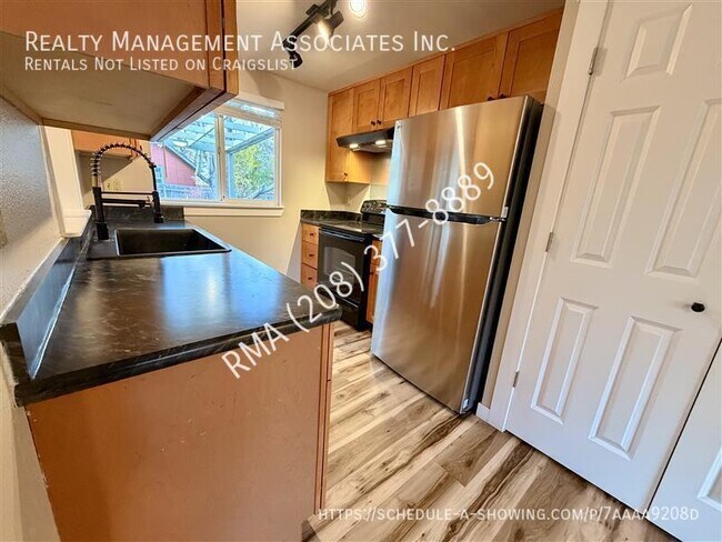 Building Photo - 7111 W Limelight St