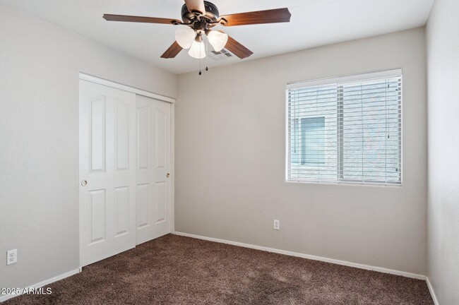 Building Photo - 2711 W Jasper Butte Dr