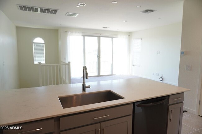 Building Photo - 4061 E Pony Ln