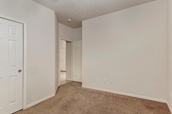 Building Photo - 5322 Ringneck Glen Dr