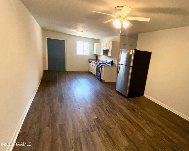 Building Photo - 1136 Aster St