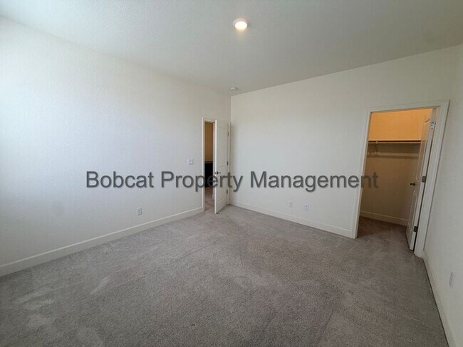 Building Photo - 1751 Boundary Peak St