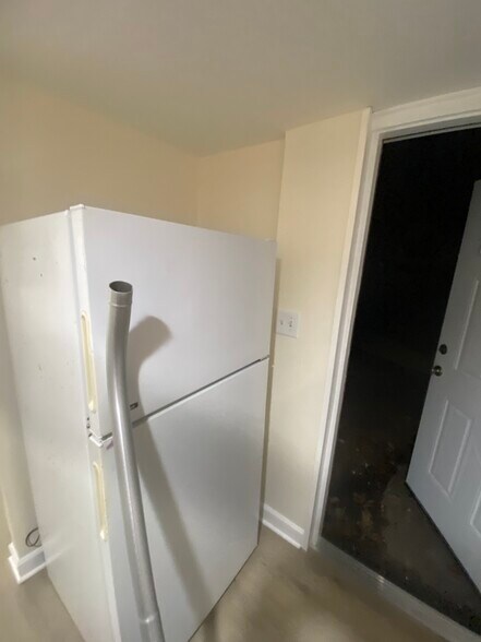 Building Photo - 112 Albright Ave