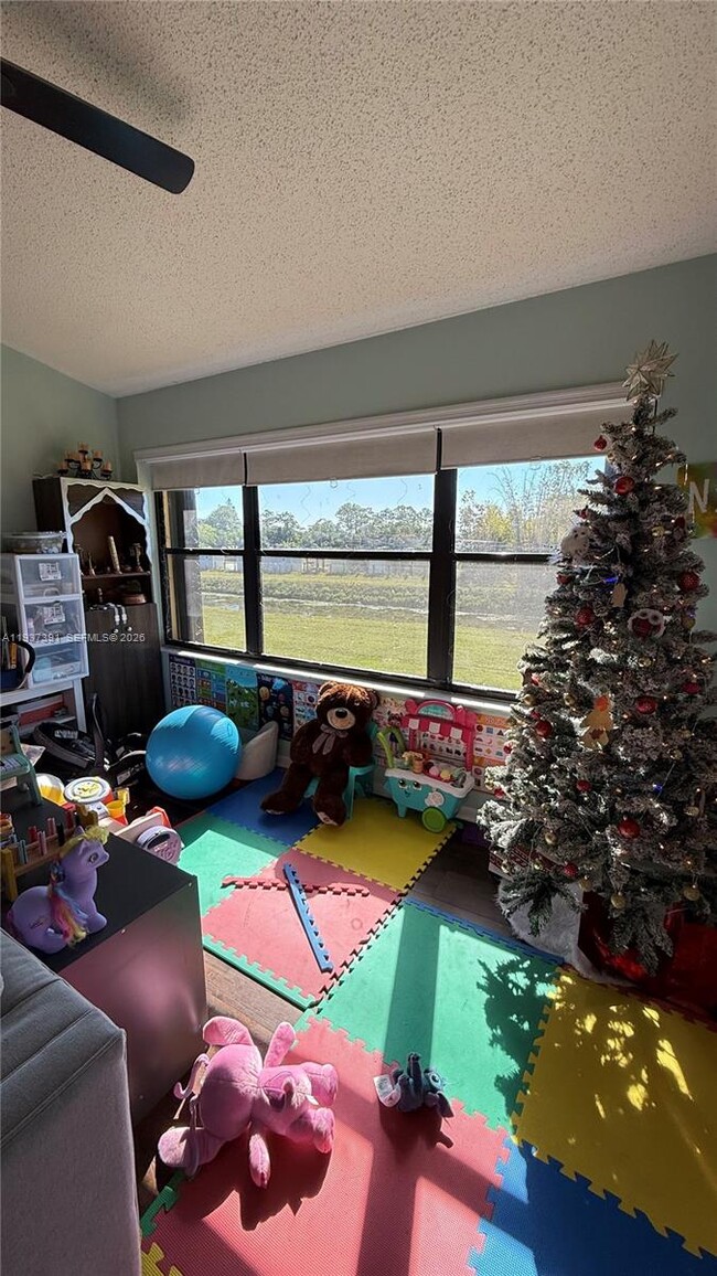 Building Photo - 4712 Lucerne Lakes Blvd E