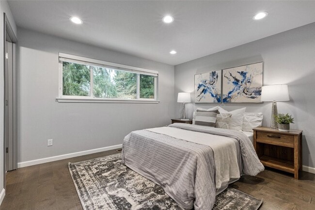 Building Photo - CLICK "REQUEST A TOUR" NOW!