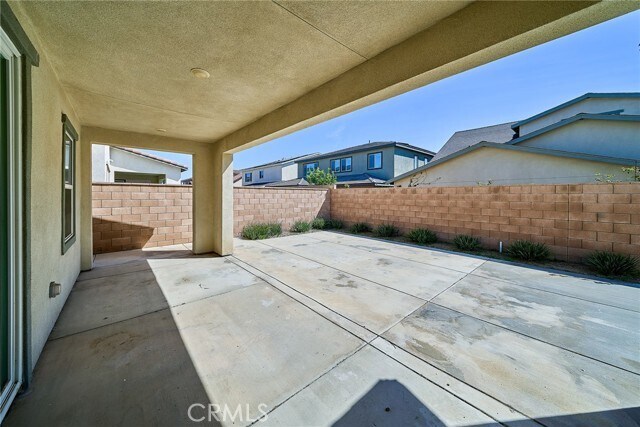 Building Photo - 2622 E Embry Ln