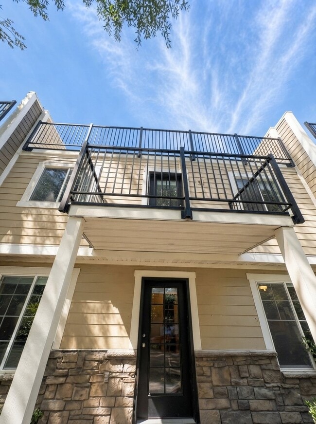 Building Photo - 240 W 1030 S