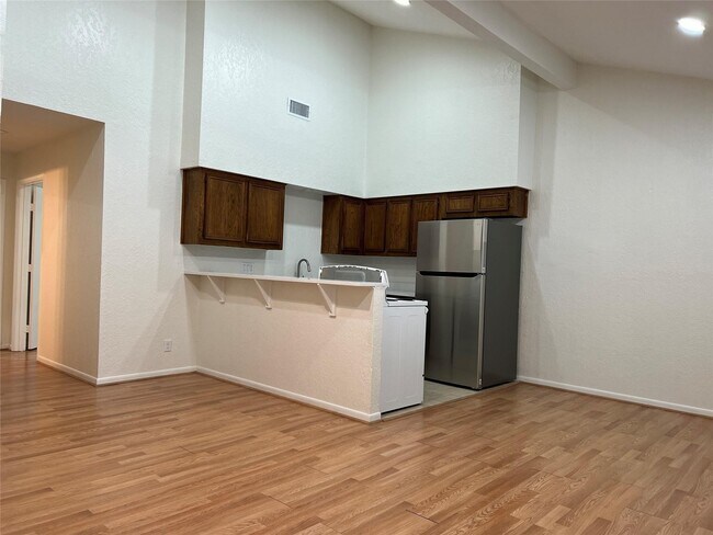 Primary Photo - 2305 55th St