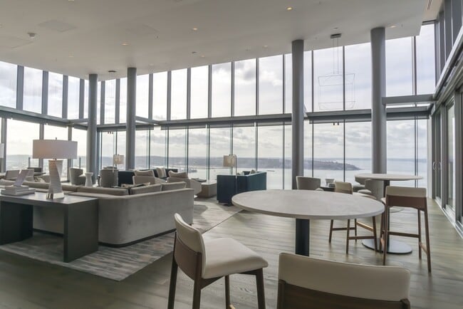 Building Photo - 2Bd/2Ba Seattle Condo