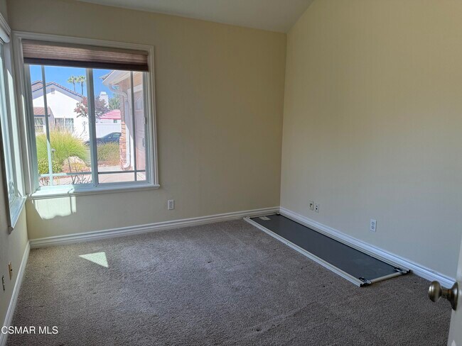 Building Photo - 3622 Cambria St