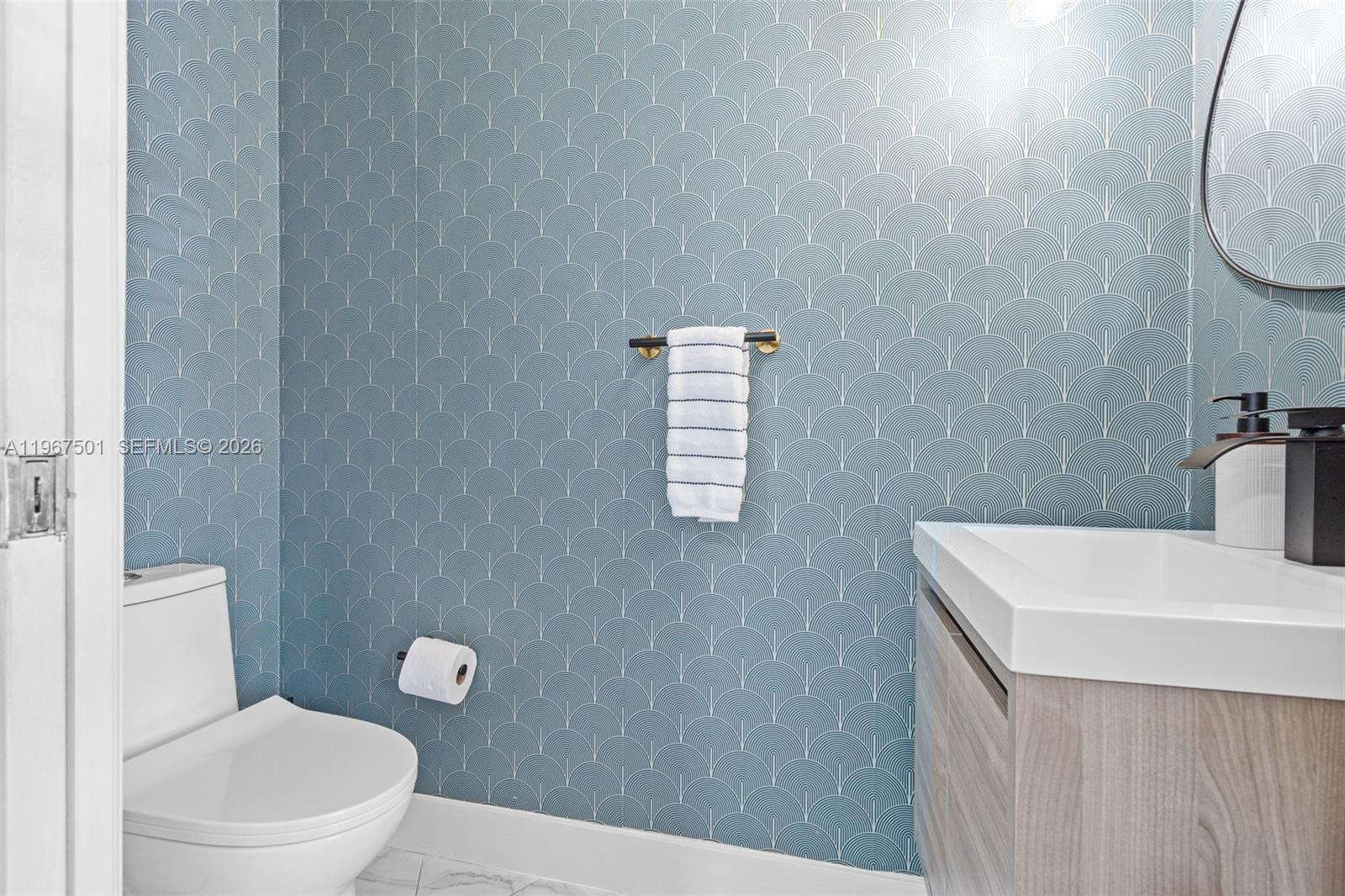 Building Photo - 5725 NW 114th Path