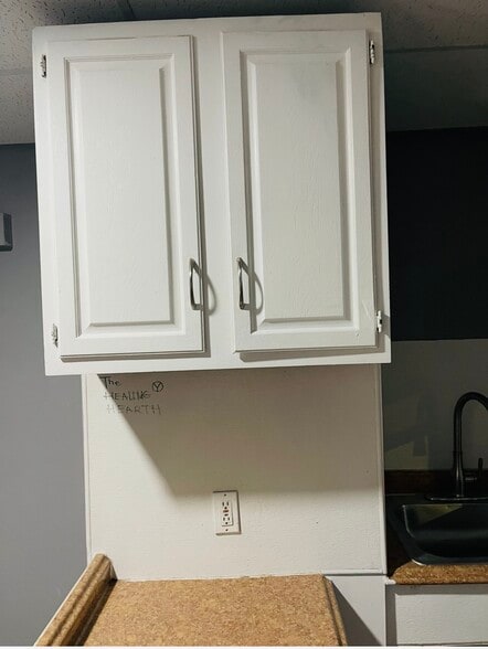 Building Photo - 292 Mill St