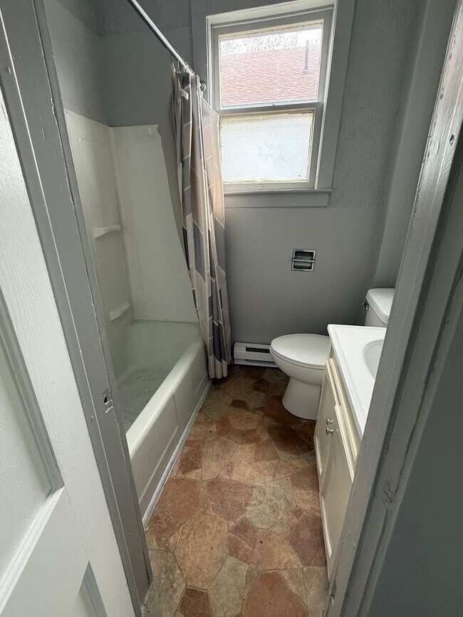 Building Photo - 1716-1716 Jackson St