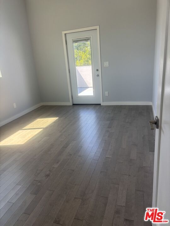Building Photo - 7925 Kittyhawk Ave