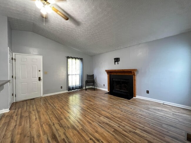 Building Photo - 2470 Dunsworth Dr