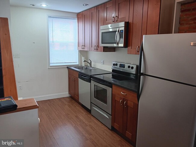 Building Photo - 1026 Patapsco St