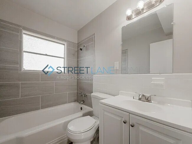 Building Photo - 1229 Northdale Ave