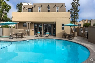 Building Photo - Villas at Carlsbad