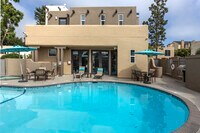 Building Photo - Villas at Carlsbad