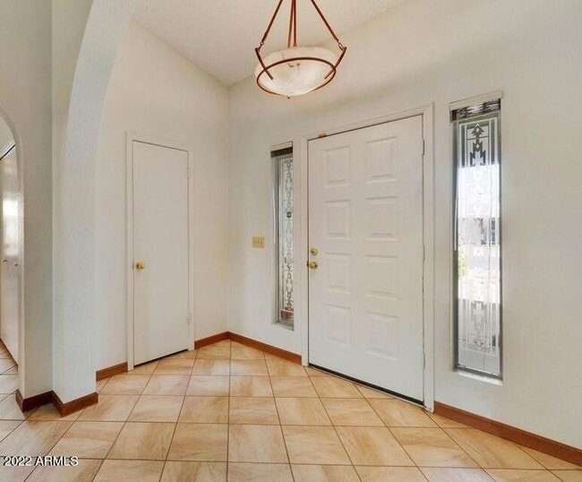 Building Photo - 4057 E Wescott Dr