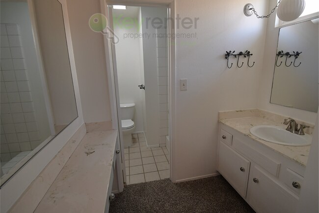 Building Photo - Poway School District | Conveniently locat...