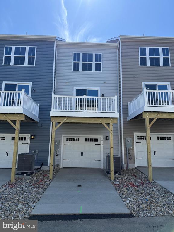 Building Photo - 4929 DUNHAVEN Dr