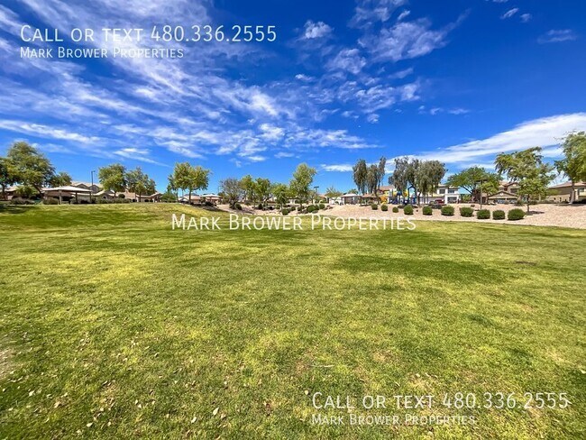 Building Photo - 22264 W Antelope Trail
