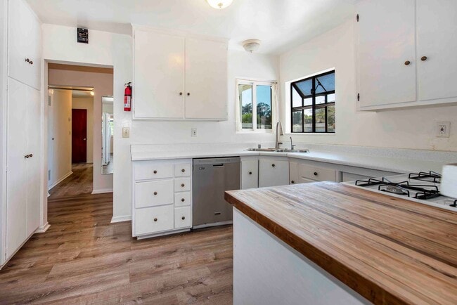 Building Photo - Charming Mesa Home in Prime Location!