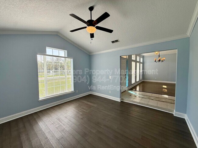 Building Photo - 11304 Landing Estates Dr