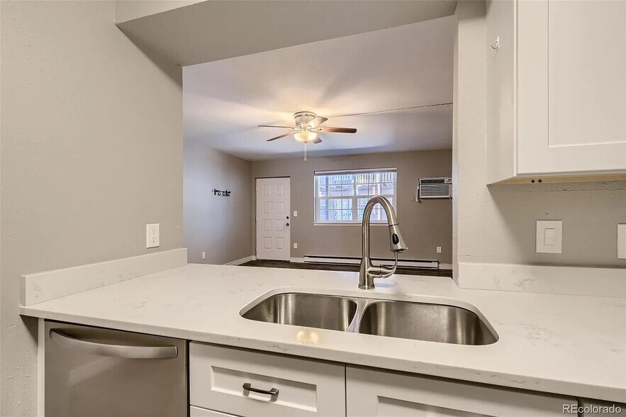 Kitchen - 5873 S Prince St