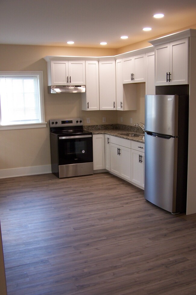 Kitchen - 26 E Pomfret St